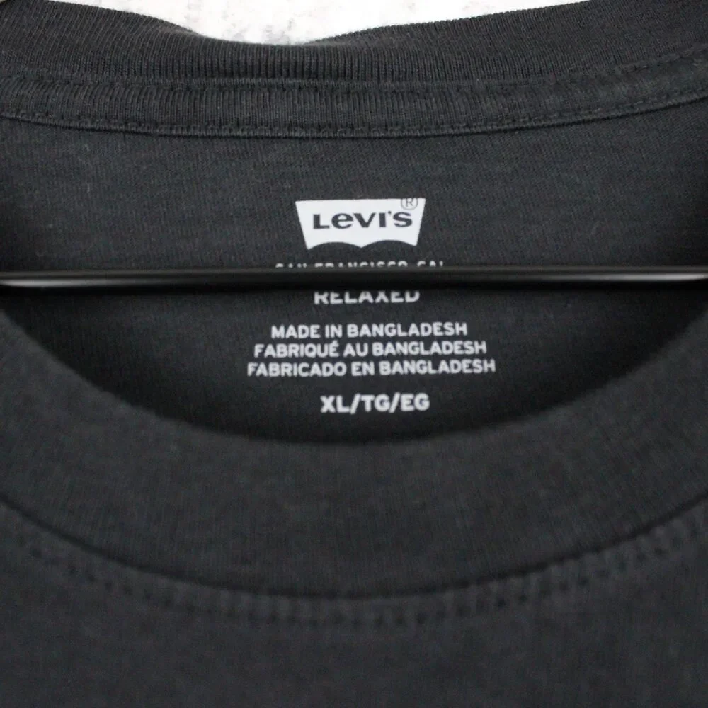 Levis Teachers Pet Cemetary T Shirt Mens Size XL Relaxed Black Short Sleeve